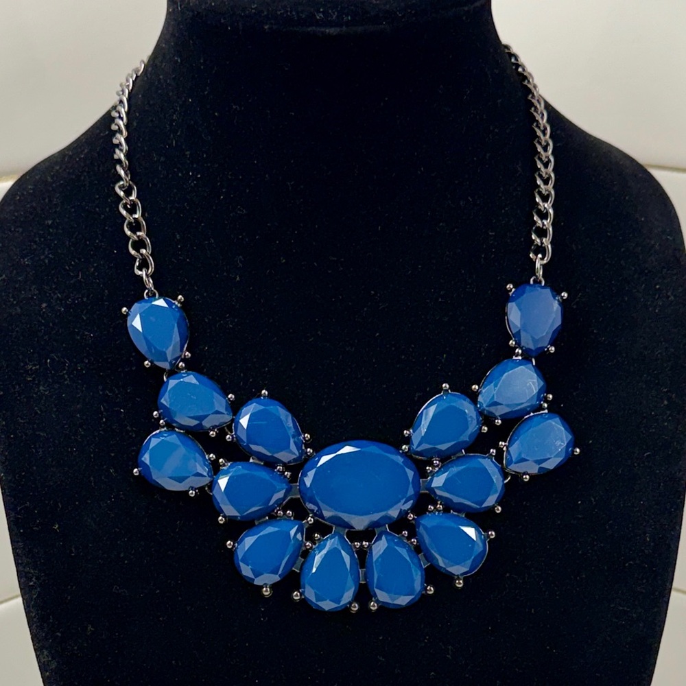 Chic Blue Acrylic Statement Necklace